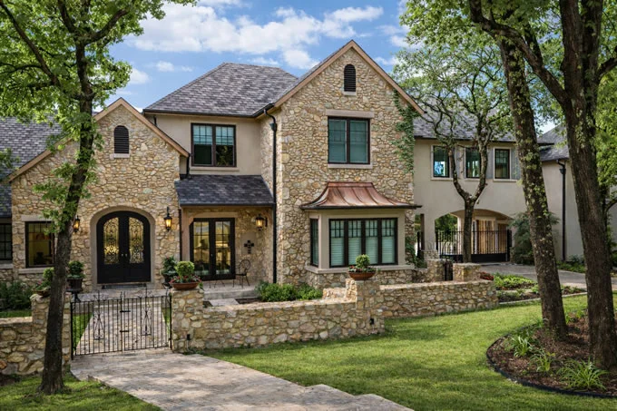 1. 781 Knob Hill Front image